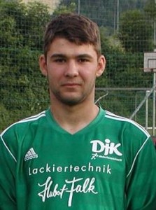 David Maier steuerte gleich vier Treffer beim 7:2 Sieg der DJK bei.