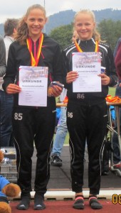 Anne Vögele und Lena Vögele von der DJK Welschensteinach sahnten auch beim Leichtathletik-Finale in Offenburg kräftig ab.